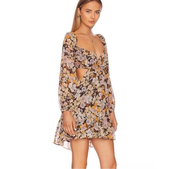 Astr Dresses & Skirts - NWT ASTR the Label Teyla Floral Cutout Long Sleeve Mini Dress